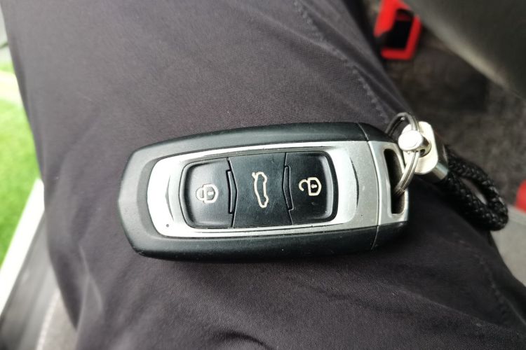 吉利银河 2024款 熊猫mini 200km 耐力熊中控内饰11