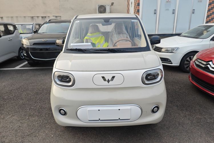 五菱汽车 宏光MINIEV 2024款 第三代 215km 青春版车身外观2