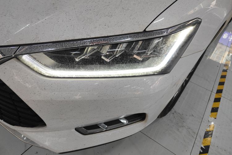 比亚迪 秦Pro新能源 2019款 EV 超能版 标准版智联领尚型局部细节36