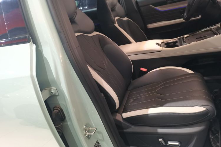 捷途山海L6 2024款 1.5TD DHT ULTRA局部细节41