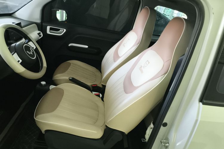 五菱汽车 宏光MINIEV 2024款 第三代 215km 进阶版中控内饰7004