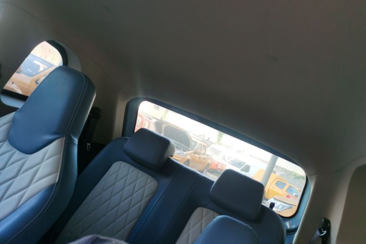 华晨新日i03 2021款 318km 31.45kWh局部细节22