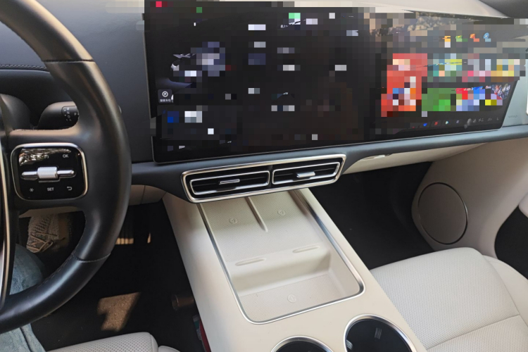 理想汽车 理想L9 2022款 Max中控内饰16