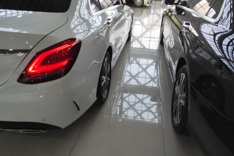 奔驰C级 2019款 C 180 L 时尚型运动版车身外观6006