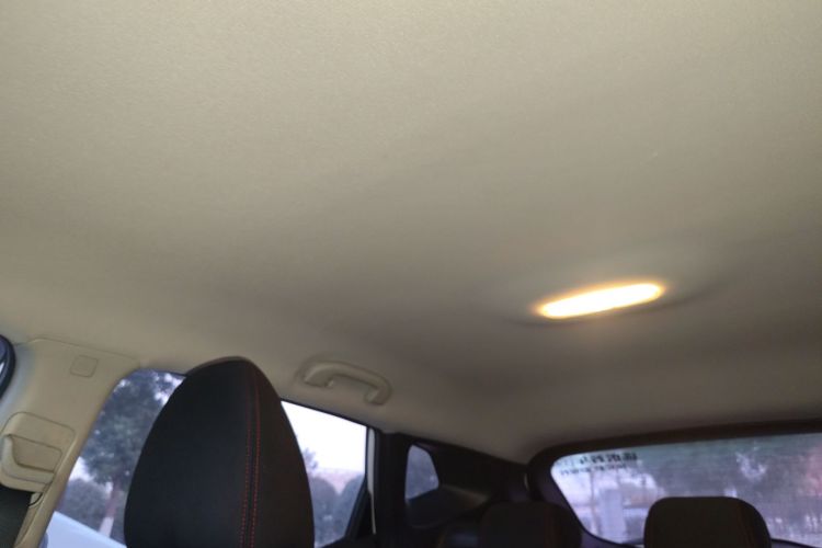 日产 逍客 2016款 2.0L CVT精英版局部细节22