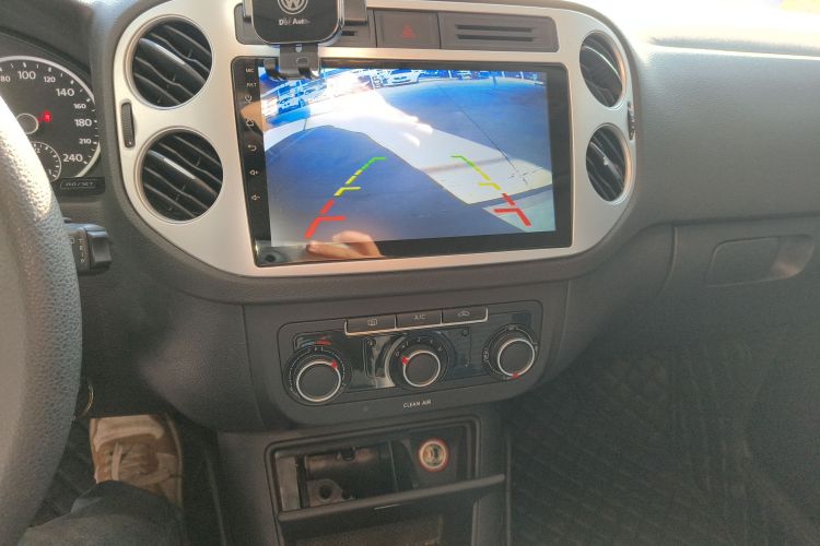 大众 途观 2017款 300TSI 自动两驱丝绸之路风尚版中控内饰16