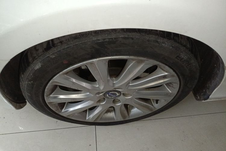 沃尔沃V40 2015款 1.6T 智雅版车身外观6007