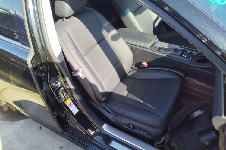 雷克萨斯ES 2013款 250 精英版局部细节41