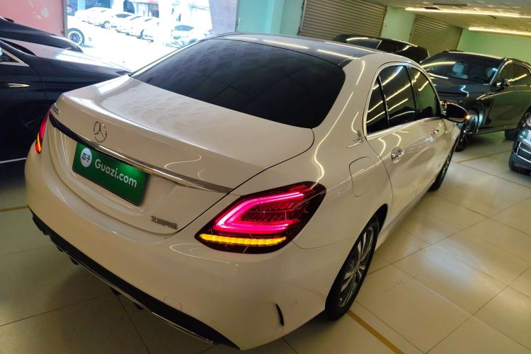奔驰C级 2020款 C 200 L 时尚型运动版车身外观7