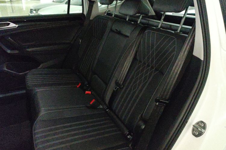 大众 途观L 2022款 330TSI 自动两驱舒享版中控内饰21