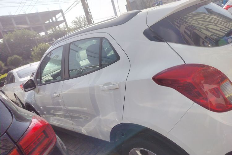 别克 昂科拉 2014款 1.4T 自动两驱都市精英型车身外观4