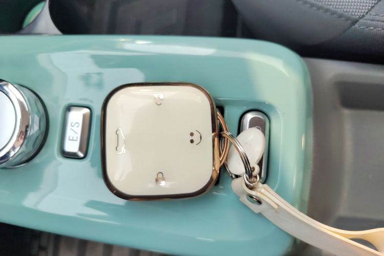 长安启源 长安Lumin 2022款 210km 香甜款中控内饰11