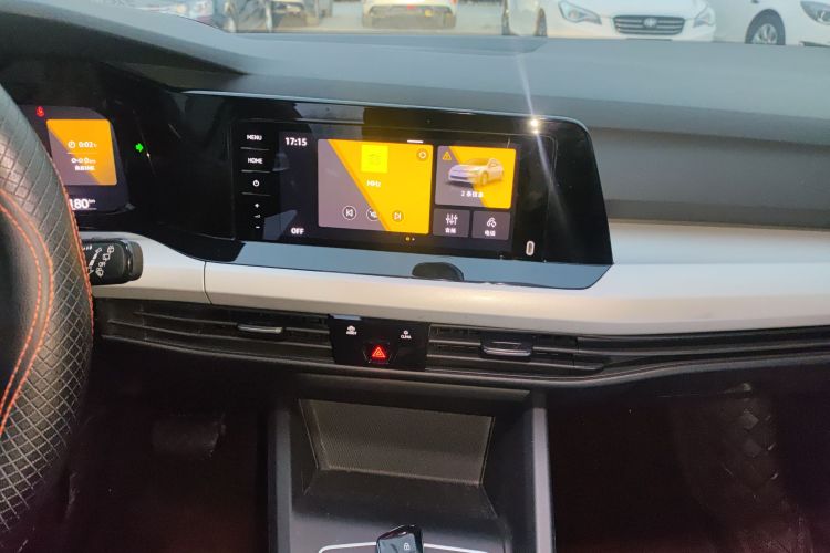 大众 高尔夫 2021款 200TSI DSG中控内饰16