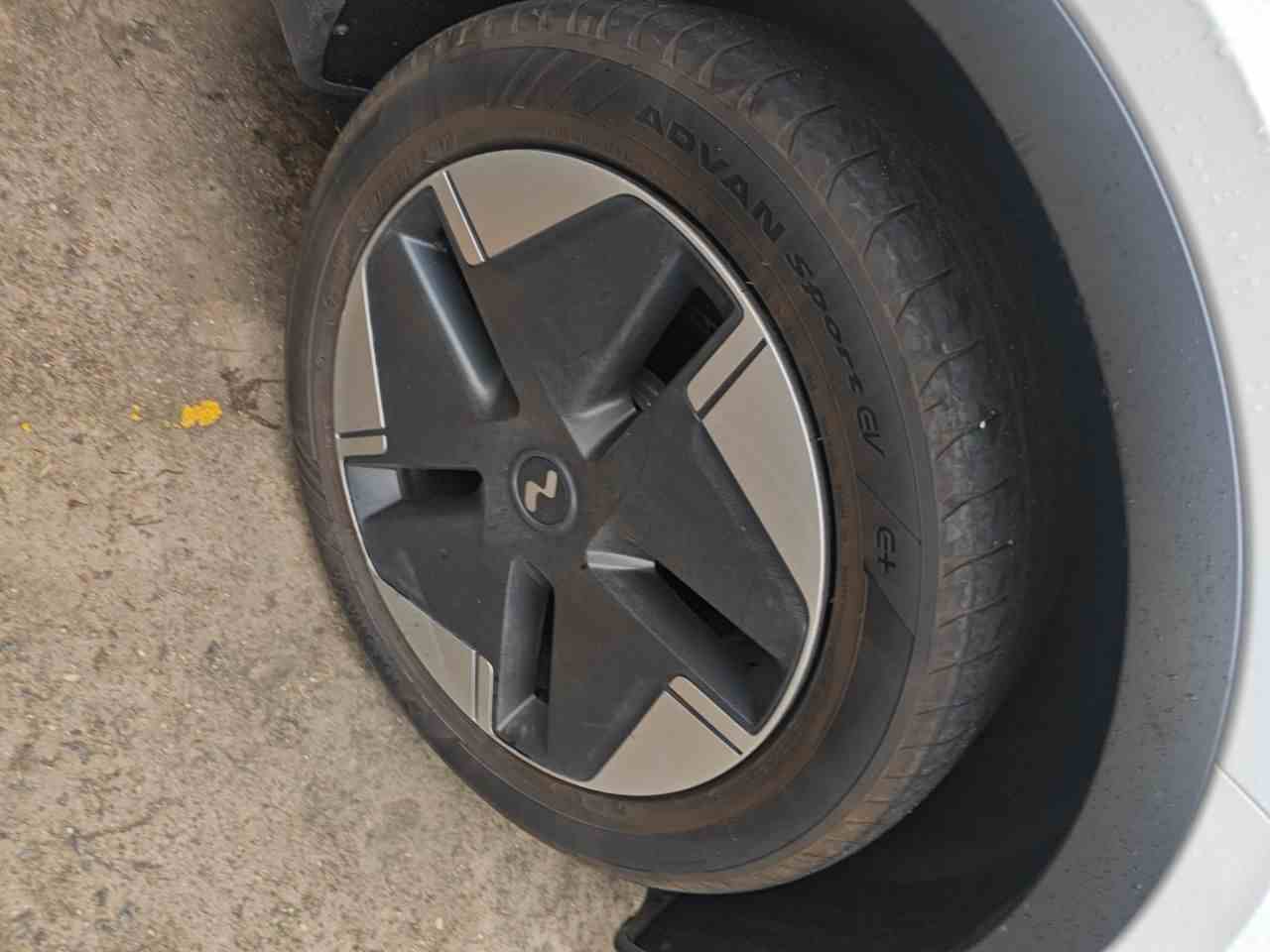 乐道L60 2024款 60kWh 后驱版(5)