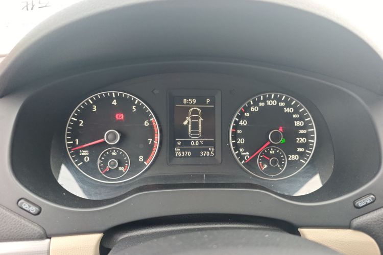 大众 速腾 2014款 改款 1.4TSI 自动豪华型中控内饰14