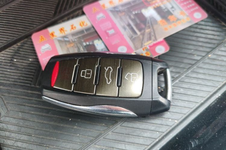 哈弗H6 2021款 第三代 1.5T 自动两驱Max中控内饰11