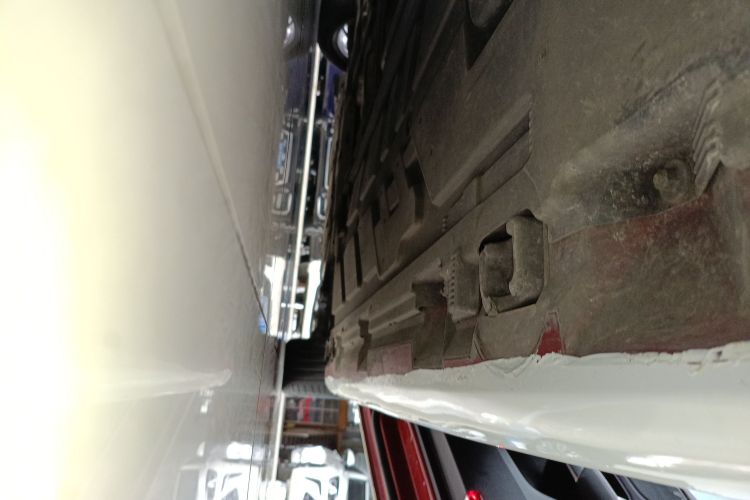 奔驰A级 2019款 A 200 L 运动轿车局部细节9001