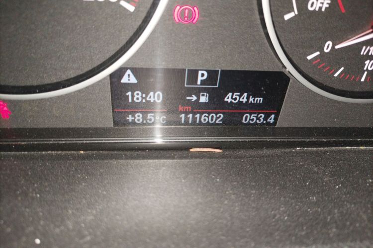 宝马3系 2017款 320i M运动型中控内饰15