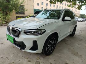 宝马X3 2022款 改款 xDrive25i M运动套装