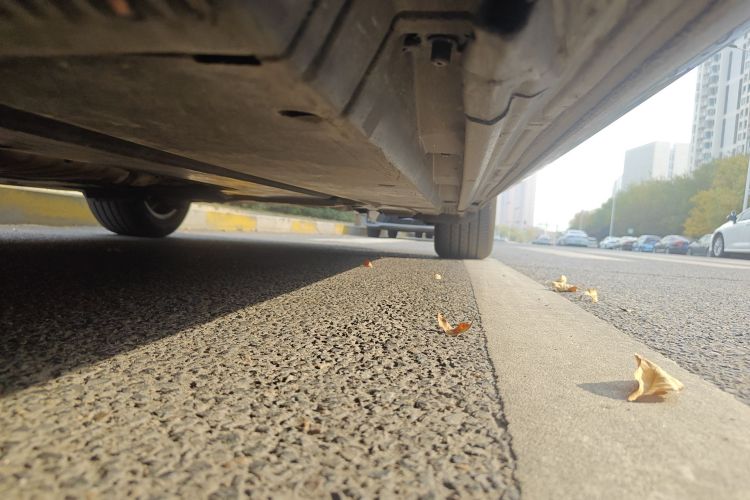 奥迪A4L 2011款 2.0 TFSI 技术型局部细节9004