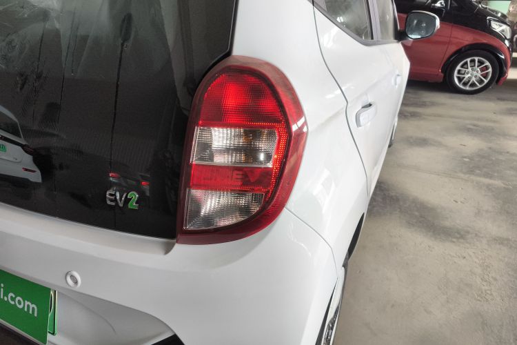 江铃集团新能源 易至EV2 2026款 PLUS+ 舒适型车身外观9