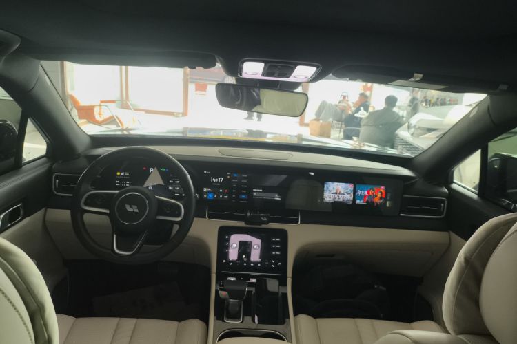 理想汽车 理想ONE 2020款 增程6座版中控内饰12