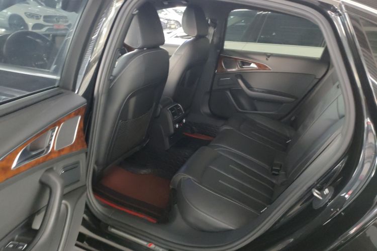 奥迪A6L 2018款 30周年年型 45 TFSI quattro 运动型中控内饰21