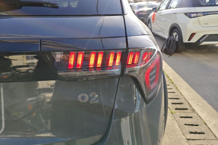 领克02 2018款 1.5T DCT两驱耀Pro版 国V车身外观9