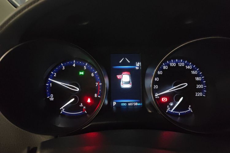 丰田 奕泽IZOA 2021款 2.0L 奕享版中控内饰14