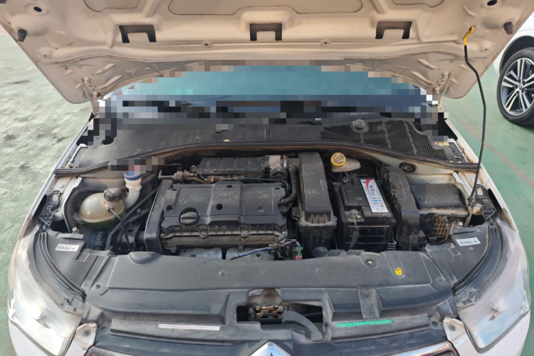 雪铁龙 爱丽舍 2014款 1.6L 手动时尚型局部细节24