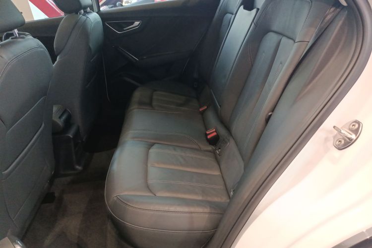 奥迪Q2L 2023款 35TFSI 时尚致雅型中控内饰21