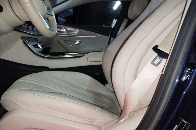 奔驰CLS 2020款 CLS 300 豪华型中控内饰19