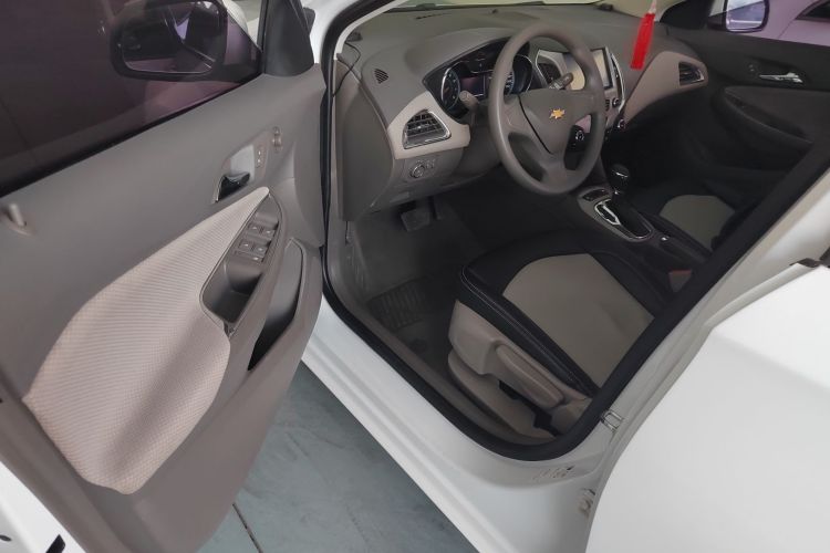 雪佛兰 科鲁兹 2016款 1.5L 自动时尚天窗版中控内饰7003