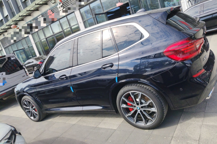 宝马X3 2021款 改款 xDrive30i 领先型 M运动套装车身外观4