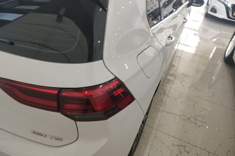 大众 高尔夫 2023款 改款 280TSI DSG Pro车身外观9