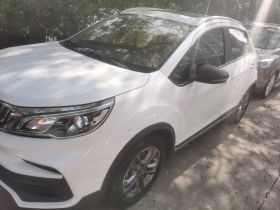 吉利汽车 远景X3 2020款 1.5L CVT尊贵型