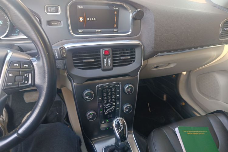 沃尔沃V40 2014款 2.0T 智雅版中控内饰16