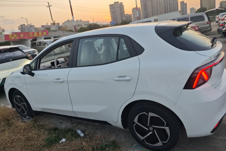 名爵 MG4 EV 2026款 437 从容版车身外观6003