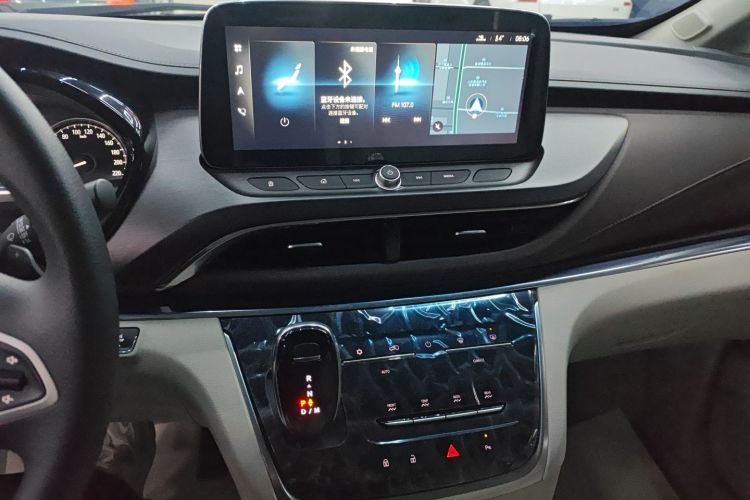 别克GL8 2023款 陆上公务舱 智享型局部细节16