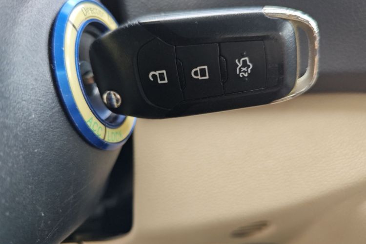 福特 福睿斯 2015款 1.5L 自动舒适型中控内饰11