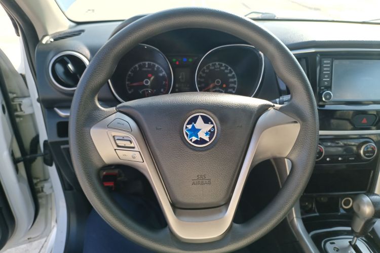 启辰T70 2016款 2.0L CVT睿趣版中控内饰13