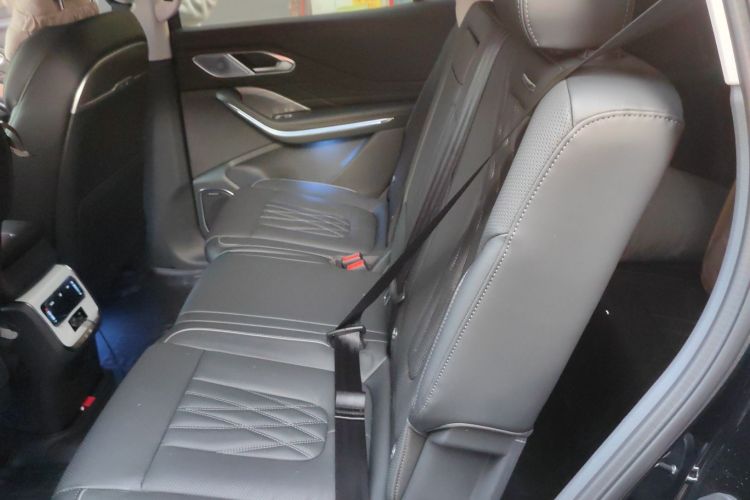 红旗HS7 PHEV 2024款 2.0T PHEV 四驱旗畅版 7座中控内饰21