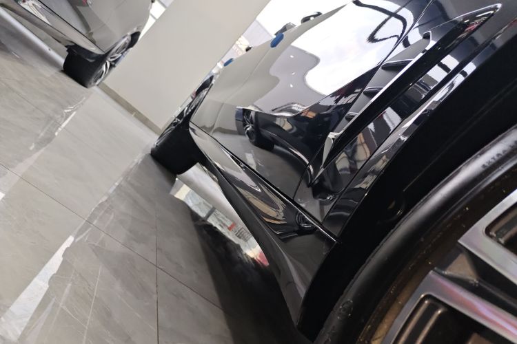 宝马X5 2023款 xDrive 40Li M运动曜夜套装局部细节9001