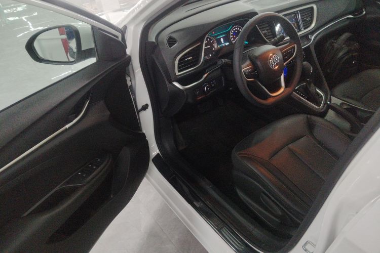 别克 英朗 2021款 改款 典范 1.5L 自动精英型中控内饰20