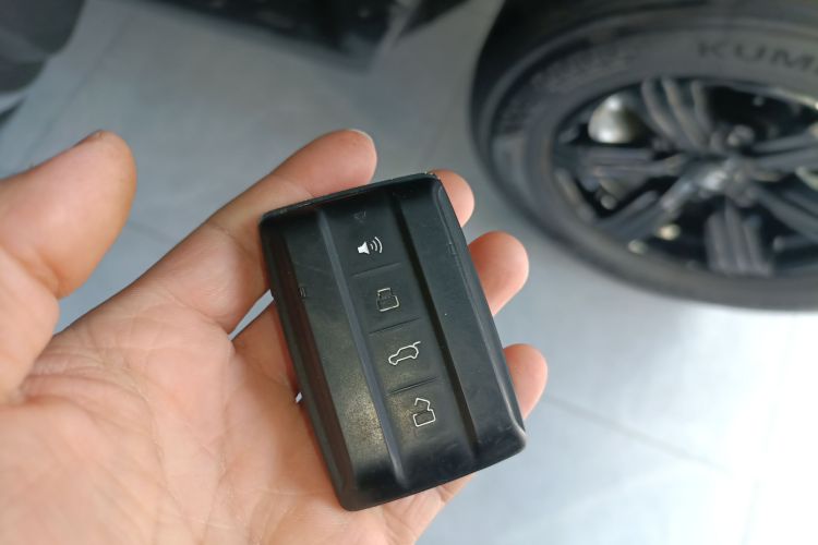 坦克300 2024款 2.0T 征服者中控内饰11