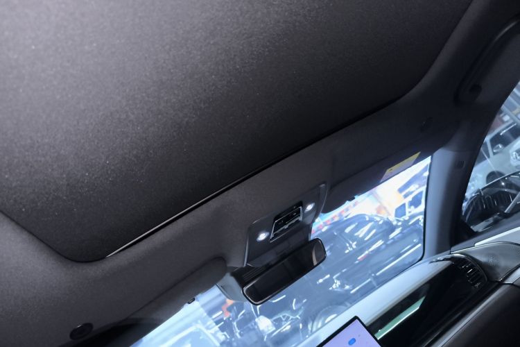 比亚迪 汉 2022款 DM-i 121KM 尊荣型中控内饰22