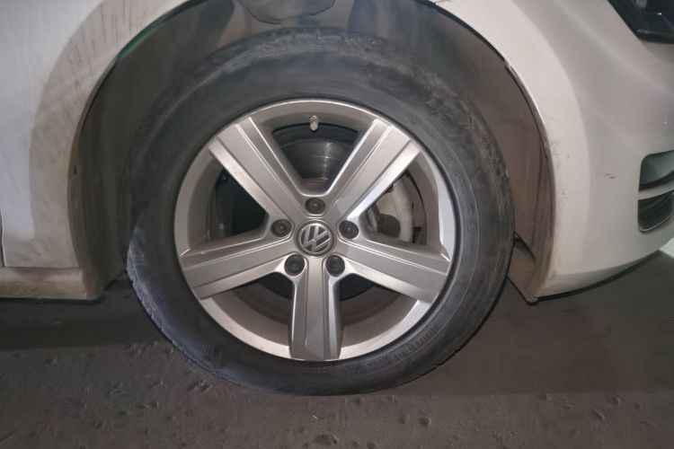 大众 高尔夫 2016款 1.6L 自动舒适型车身外观10