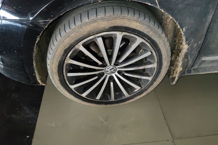 大众 帕萨特 2014款 1.8TSI DSG御尊版车身外观6007