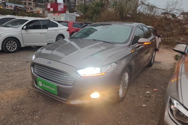 福特 蒙迪欧 2013款 2.0L GTDi200时尚型车身外观1