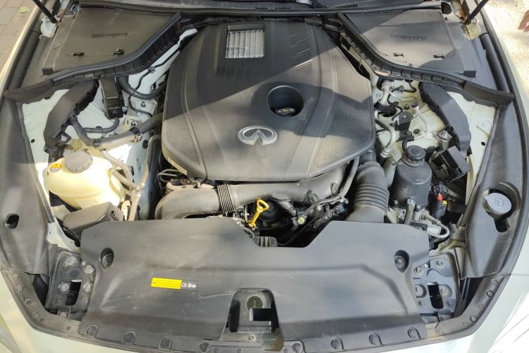 英菲尼迪Q50L 2022款 2.0T 舒适版局部细节24